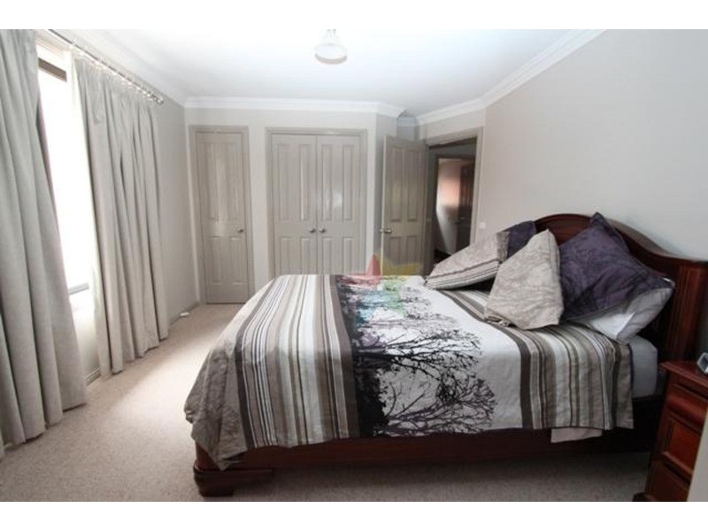 2/101 Lambert, Bathurst NSW 2795