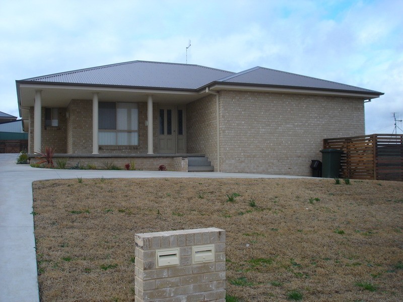 16A Musgrove Avenue, Bathurst NSW 2795
