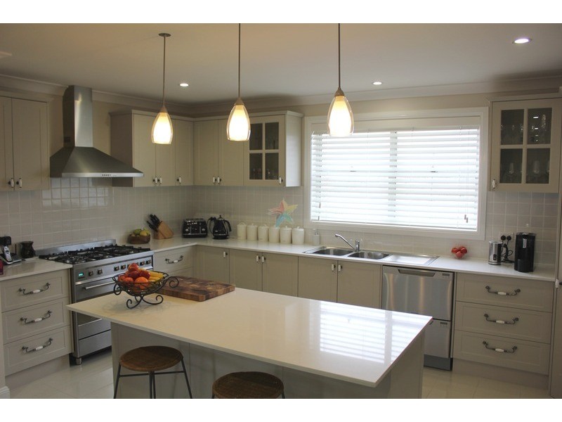 2 Blackwood Close, Bathurst NSW 2795