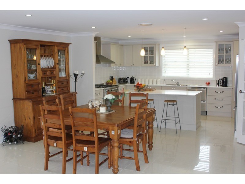 2 Blackwood Close, Bathurst NSW 2795