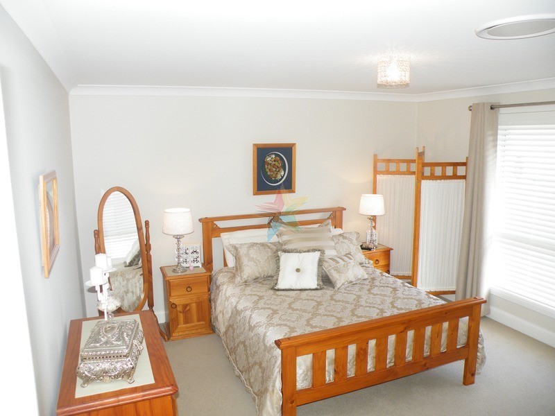 2 Blackwood Close, Bathurst NSW 2795