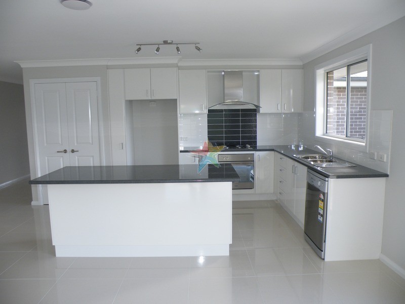 36 Westbourne Drive, Bathurst NSW 2795