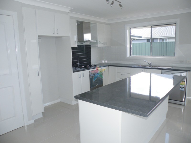 36 Westbourne Drive, Bathurst NSW 2795