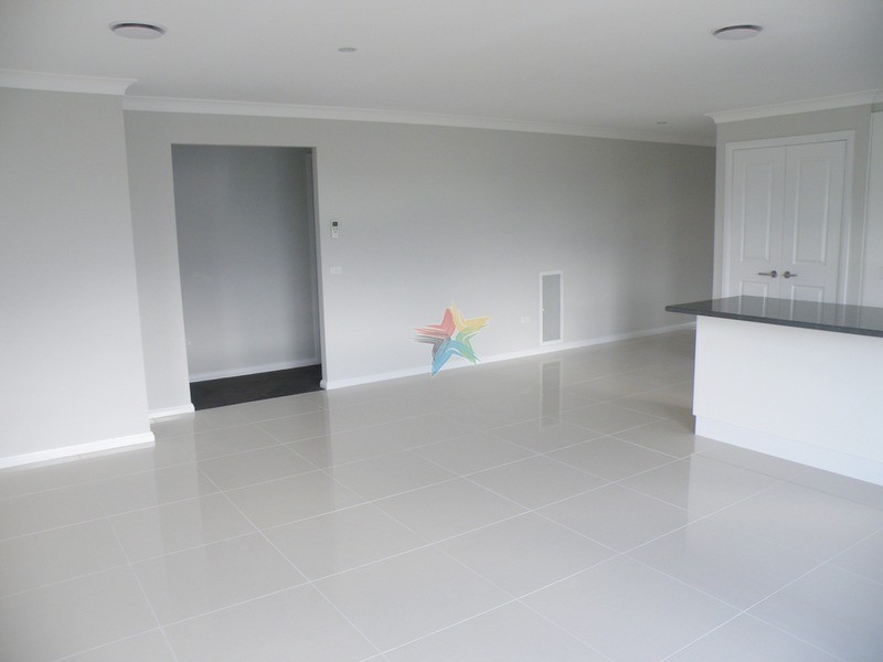 36 Westbourne Drive, Bathurst NSW 2795