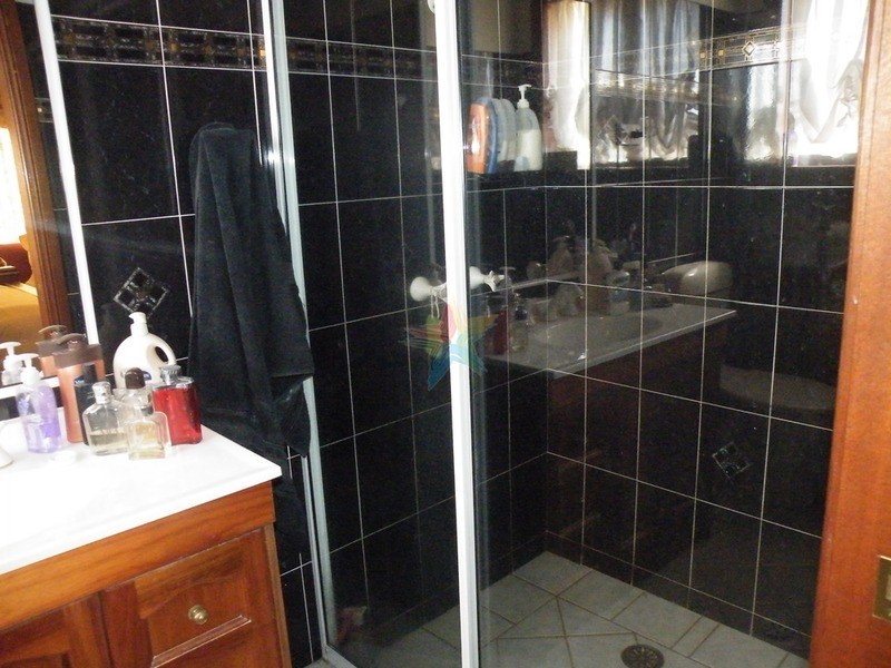 14 Country Way, Bathurst NSW 2795