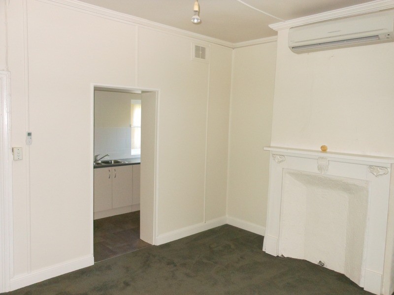 129 Durham Street, Bathurst NSW 2795