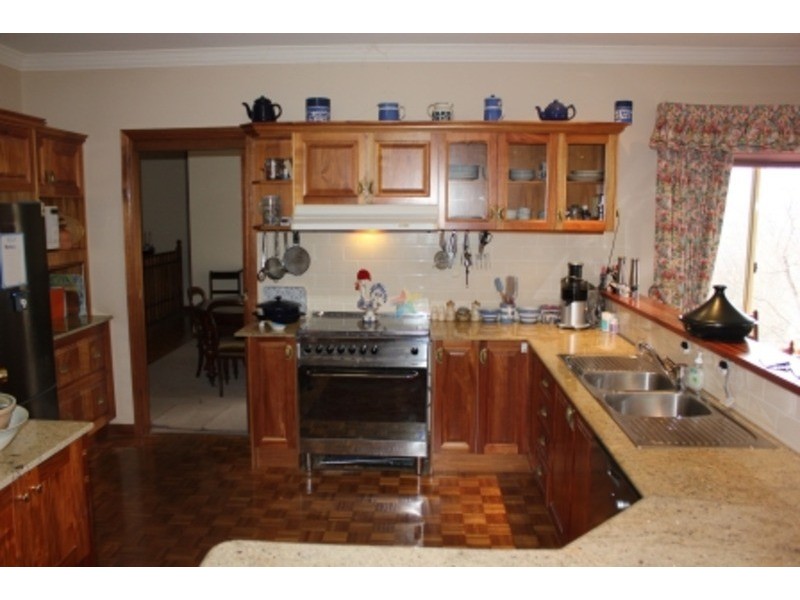 13 Cherrywood Crescent, Bathurst NSW 2795