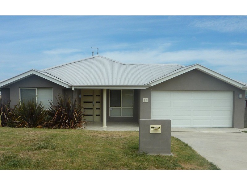 14 Joubert Place, Bathurst NSW 2795