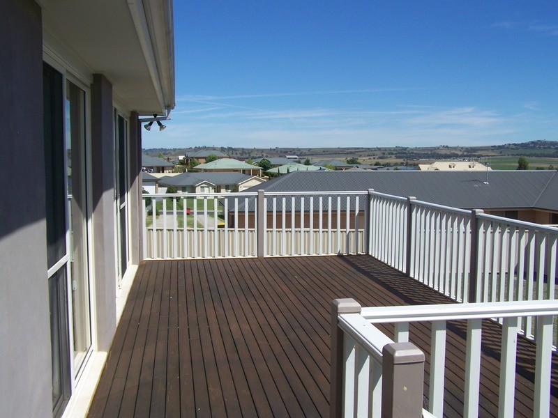 14 Joubert Place, Bathurst NSW 2795