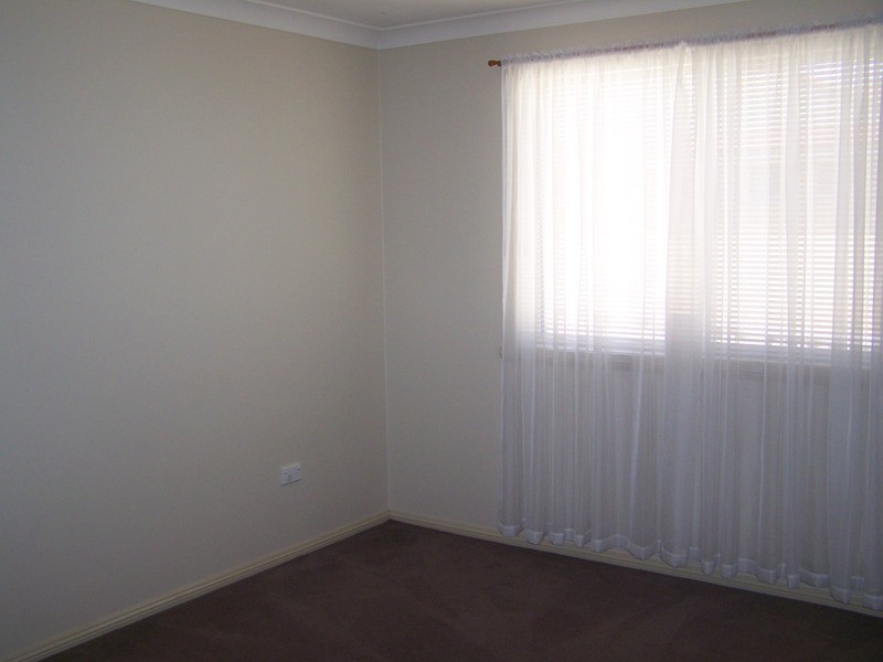 14 Joubert Place, Bathurst NSW 2795