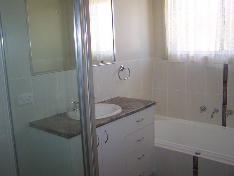 14 Joubert Place, Bathurst NSW 2795