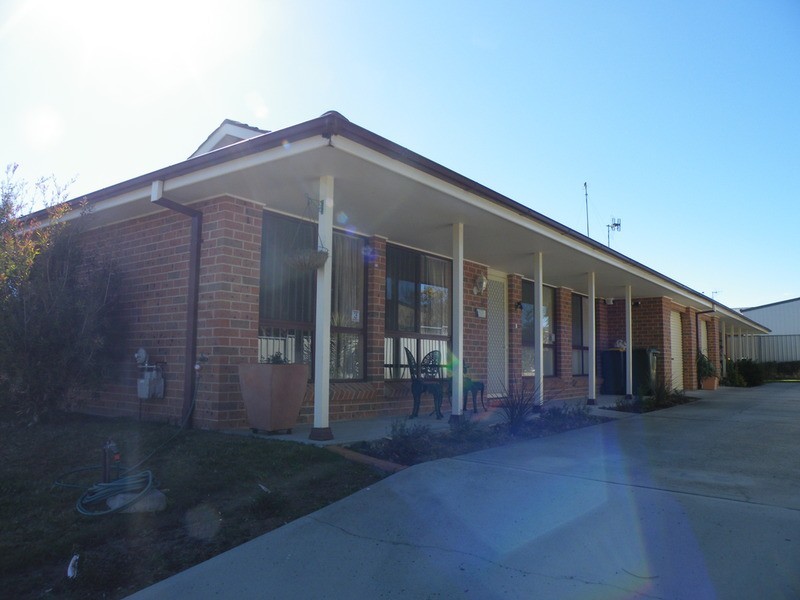 1/16 Murdoch Place, Bathurst NSW 2795