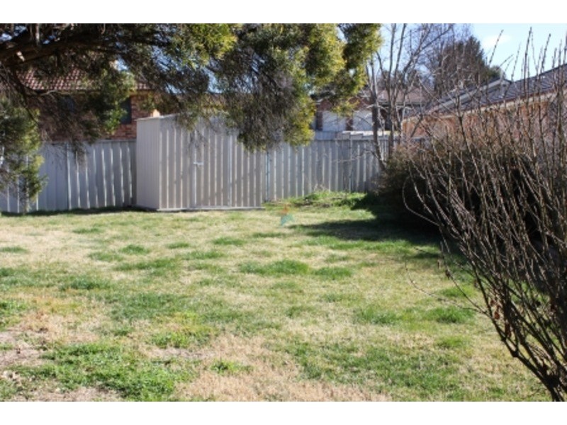 8 Abercrombie Drive, Bathurst NSW 2795