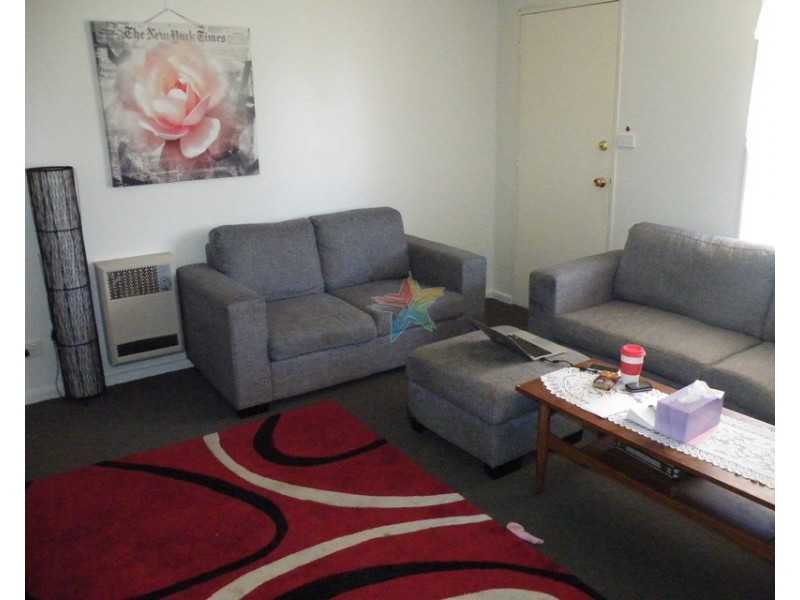 24 Simmons Place, Bathurst NSW 2795