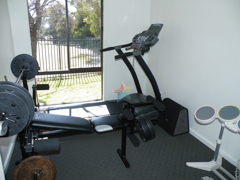 24 Simmons Place, Bathurst NSW 2795