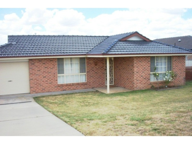 20 Wentworth Drive, Kelso NSW 2795