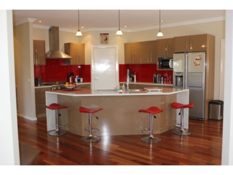 84  Hughes Street, Bathurst NSW 2795