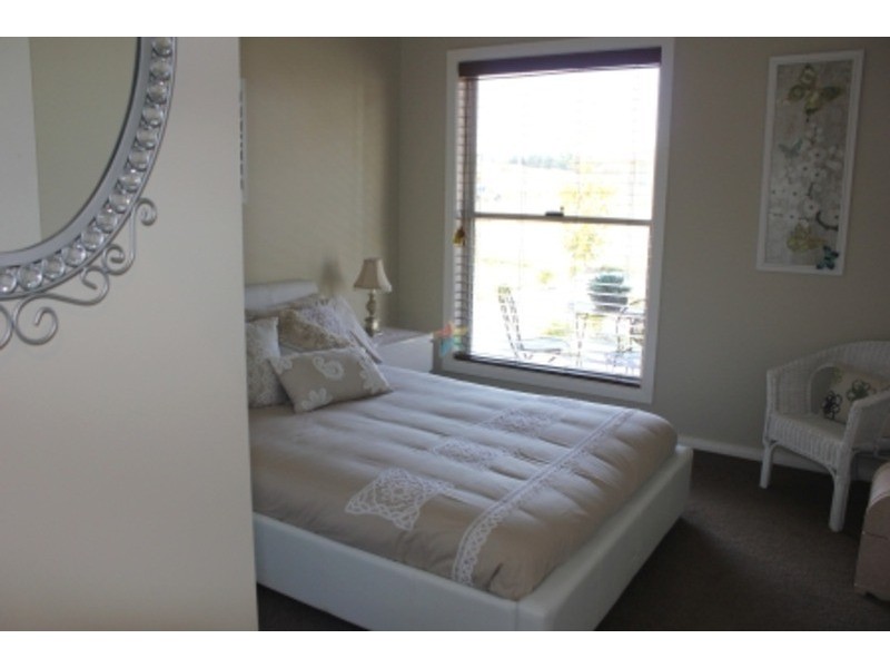 84  Hughes Street, Bathurst NSW 2795