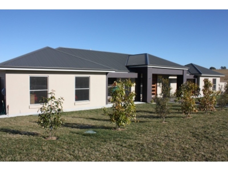 84  Hughes Street, Bathurst NSW 2795