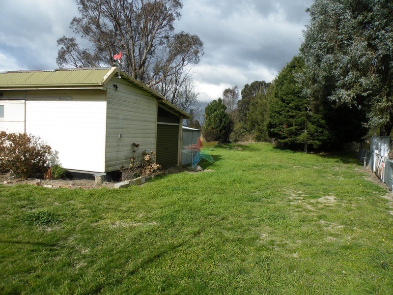 9 Vale  Road, Bathurst NSW 2795