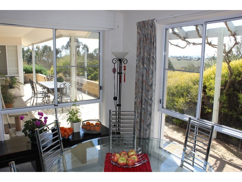 76  Windemere Road, Bathurst NSW 2795
