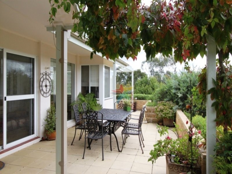 76  Windemere Road, Bathurst NSW 2795