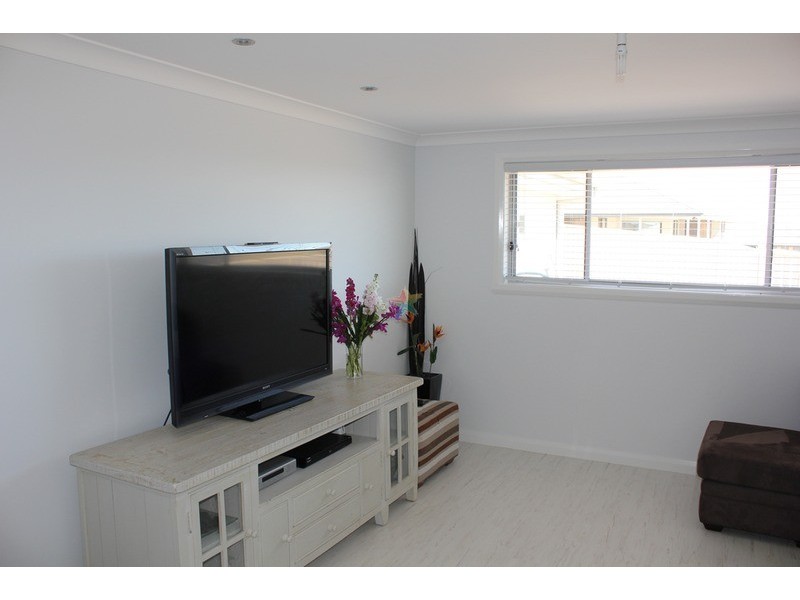 6 Wattle Close, Bathurst NSW 2795
