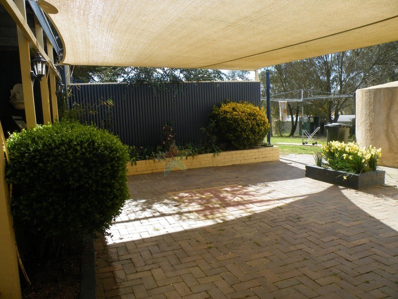 104 Sutherland Drive, Bathurst NSW 2795