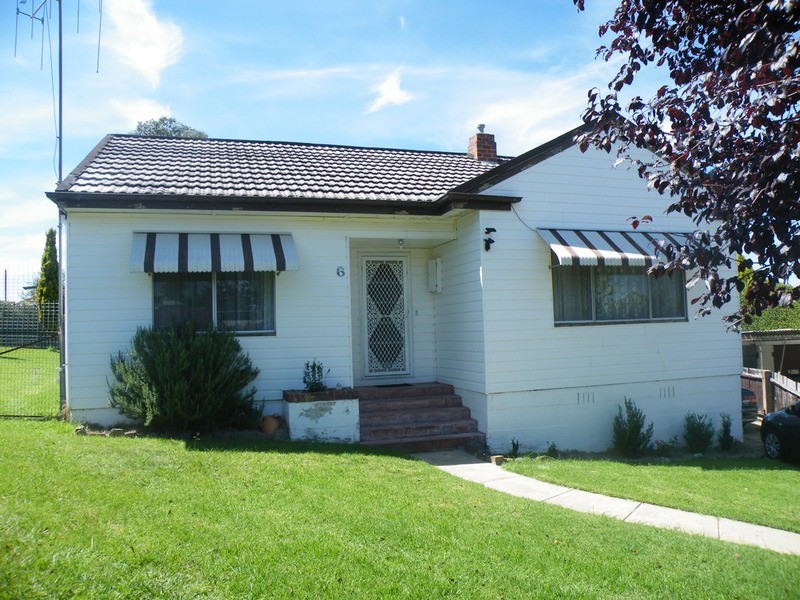 6 Kelly Place, Bathurst NSW 2795