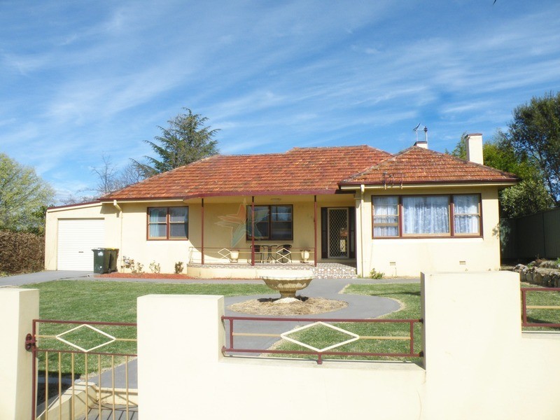 316 Stewart  Street, Bathurst NSW 2795