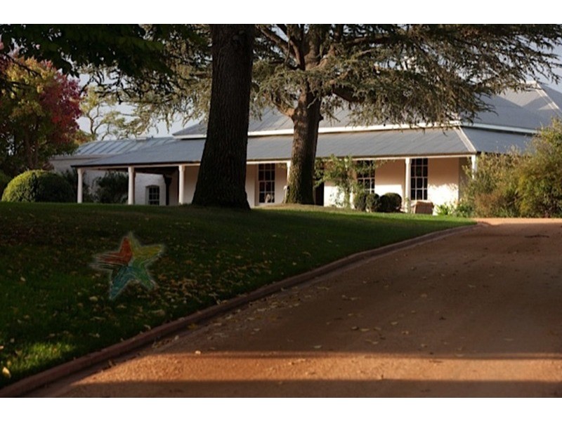 90 Eleven Mile Drive, Bathurst NSW 2795