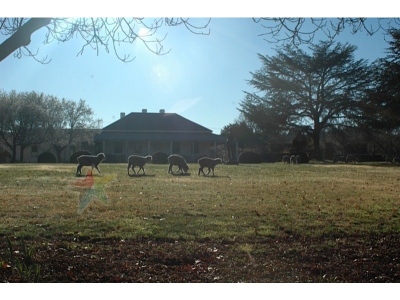 90 Eleven Mile Drive, Bathurst NSW 2795