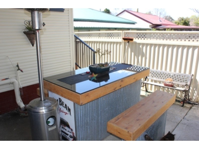 18 Albert  Street, Bathurst NSW 2795