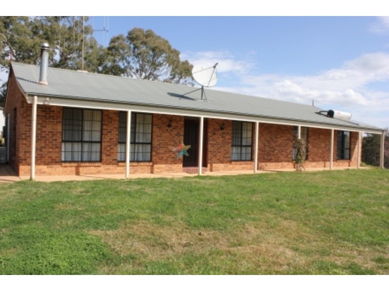 49 Fitzroy Street, Bathurst NSW 2795