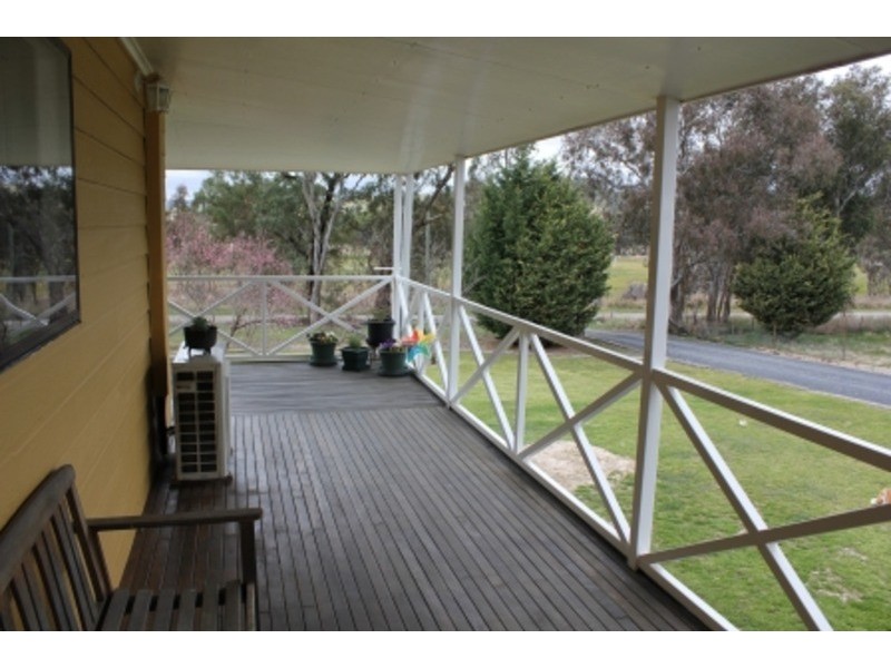 13 Selby Street, Cowra NSW 2794