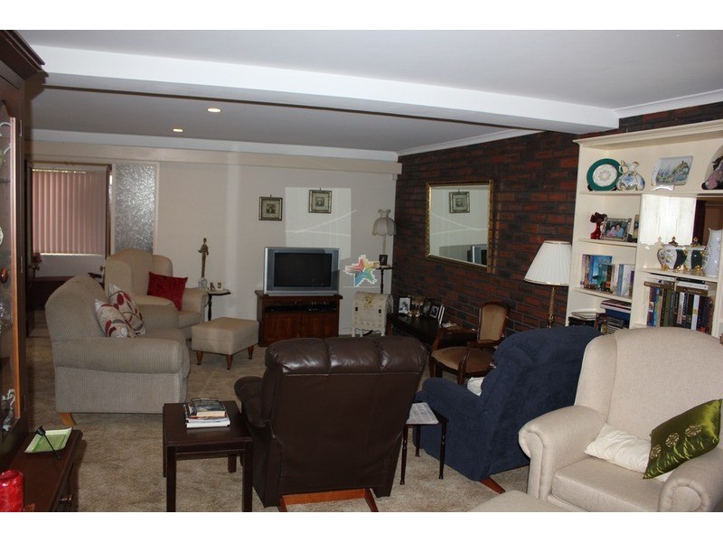 19 Dunrossil Crescent, Bathurst NSW 2795