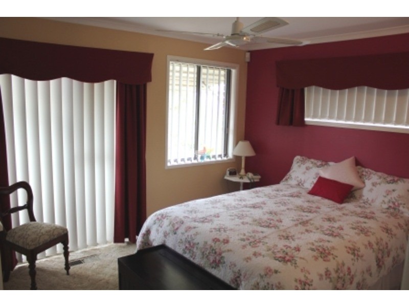 19 Dunrossil Crescent, Bathurst NSW 2795