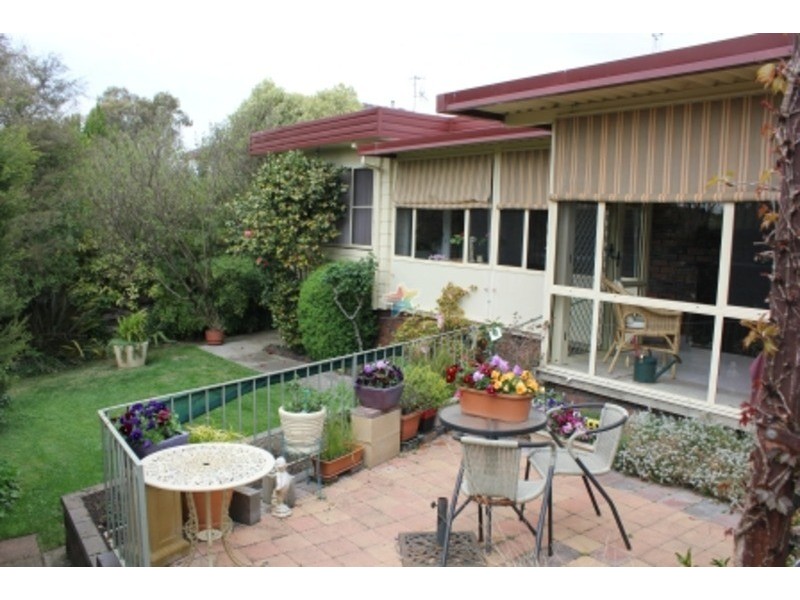 19 Dunrossil Crescent, Bathurst NSW 2795