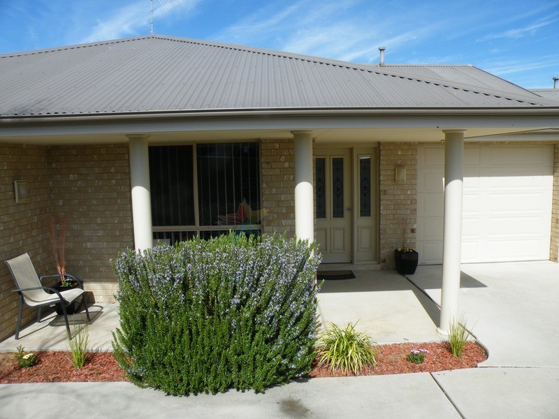 16 Musgrove Avenue, Bathurst NSW 2795