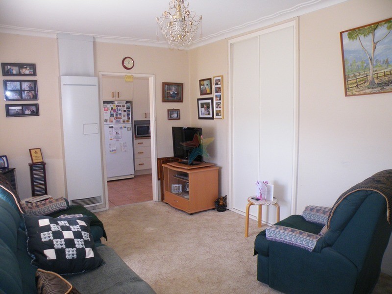 77 Sydney Road, Bathurst NSW 2795