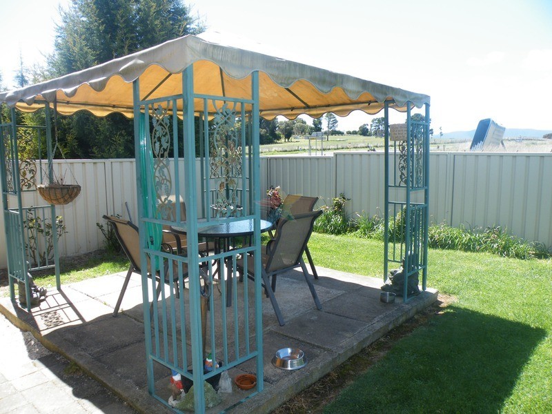 77 Sydney Road, Bathurst NSW 2795