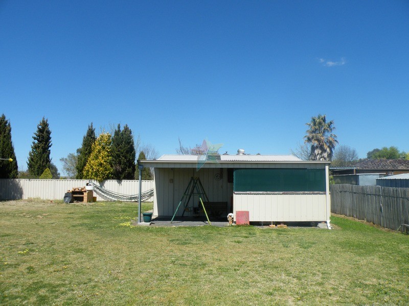 77 Sydney Road, Bathurst NSW 2795