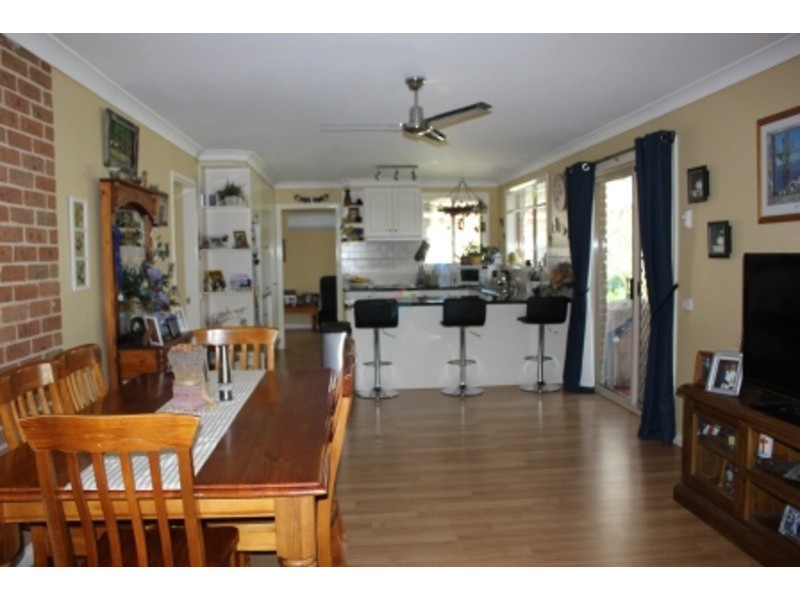 13 Elliot Close, Bathurst NSW 2795