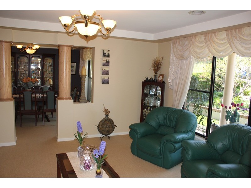 27 Country Way, Bathurst NSW 2795