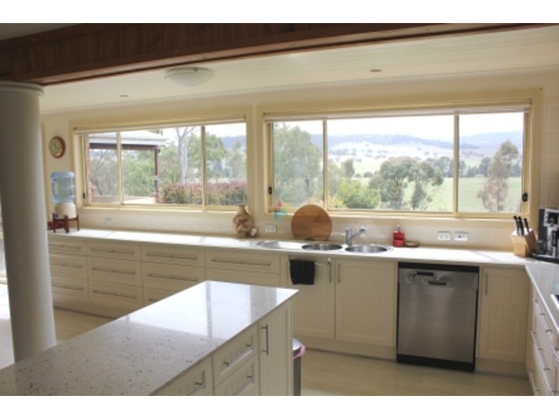 10 Wingeretta Close, Bathurst NSW 2795