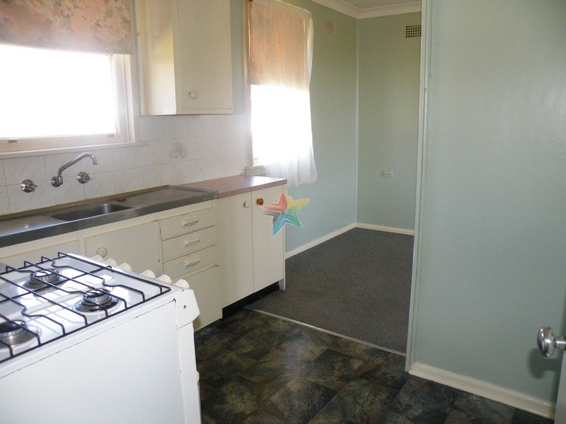 14 Lloyds Road, Bathurst NSW 2795