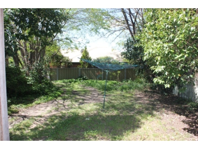 135  Lambert  Street, Bathurst NSW 2795