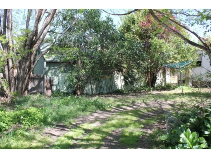 135  Lambert  Street, Bathurst NSW 2795