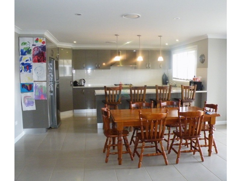 30 Cheviot Drive, Bathurst NSW 2795