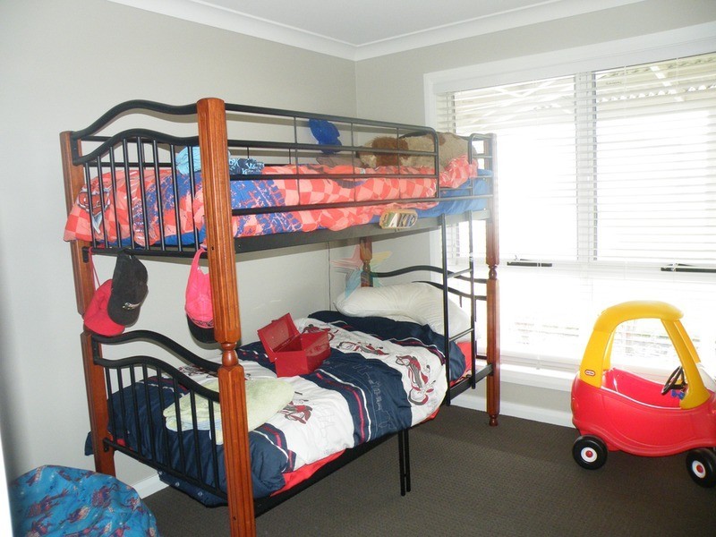 30 Cheviot Drive, Bathurst NSW 2795